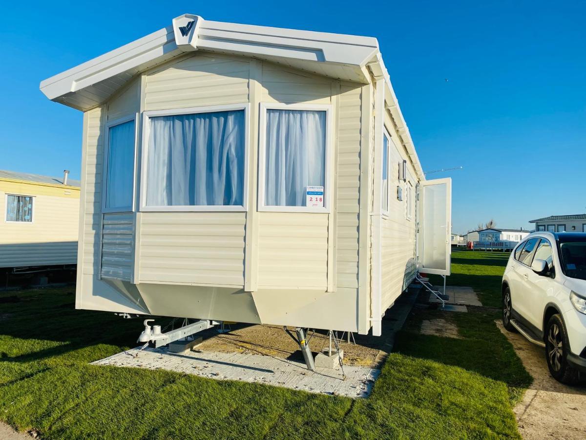 Parkdean Resorts Camber Sands Caravan 2023 Exterior photo