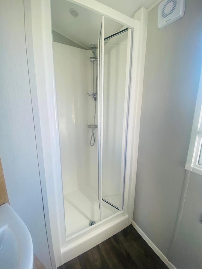 Parkdean Resorts Camber Sands Caravan 2023 Exterior photo